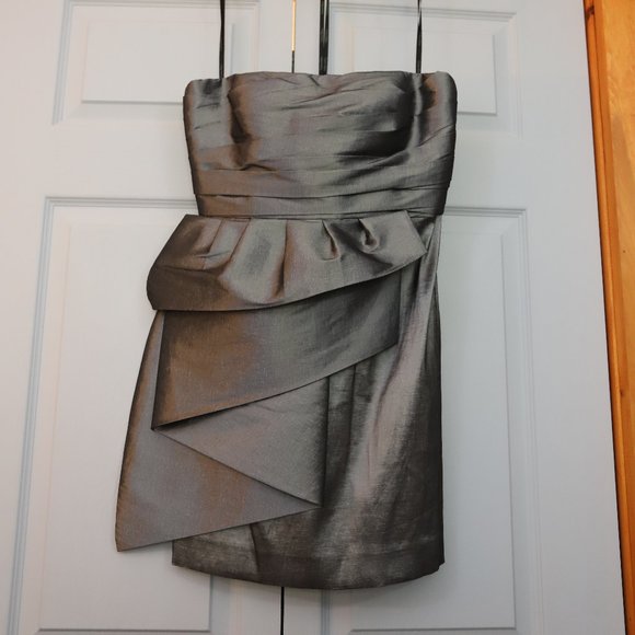 Calvein Klein Strapless Cocktail Dress - Size 4 - Picture 1 of 6